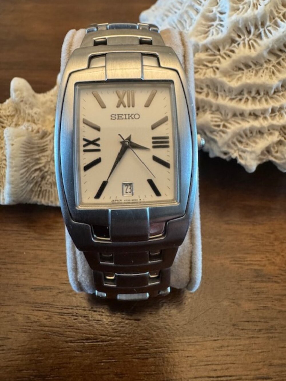 Men's Seiko Quartz Watch - Stainless Steel Model: V732-5B60